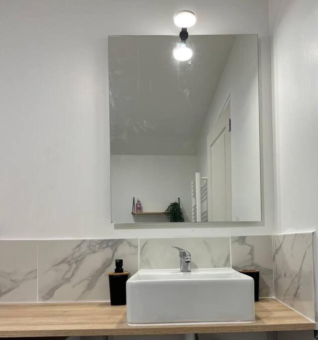 Petit Logement Proche Giverny Bonnieres-sur-Seine Ngoại thất bức ảnh